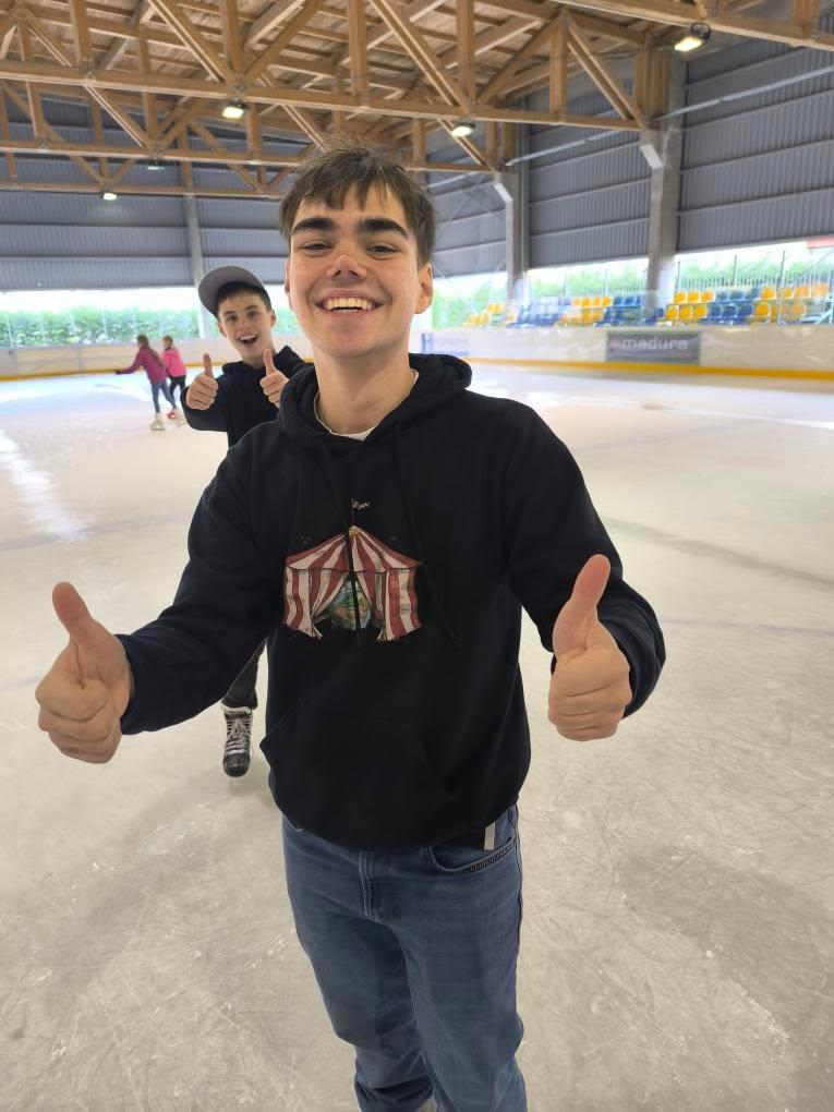 Kép Cziják Róbertről a jégpályán